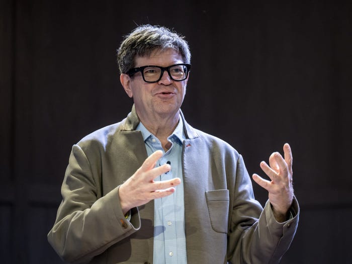 From ‘Dead End’ to Hybrid AI: What Yann LeCun Gets Wrong About Language