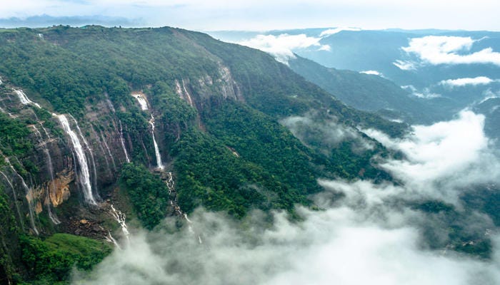 Nohsngithiang Falls, Shillong