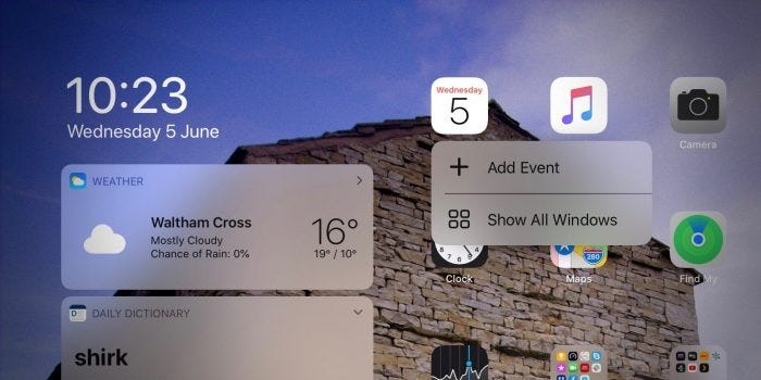 #PraCegoVer Print de um iPad com o icone do app Calendario pressionado mostrando o forceTouch em ação