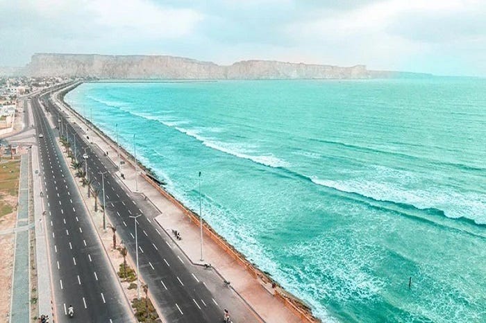 Koh-e-Batil is one of the most famous hills in Gwadar which is at an altitude of 470 feet, located in the South of the city.