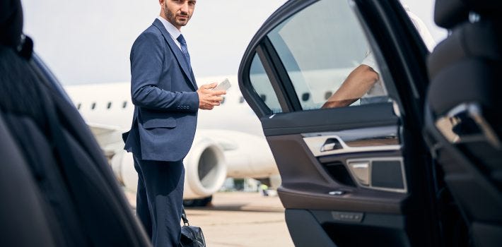 Airport Car Service to LaGuardia Airport