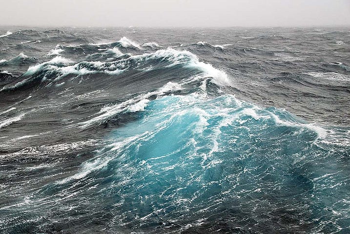 Large wave in the Southern Ocean