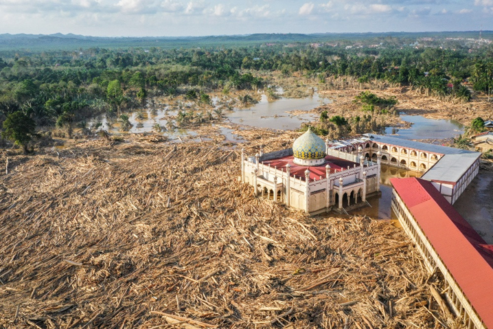 Ketika Hutan Tidak Lagi Menahan: Banjir Aceh & Sumatra Serta Kegagalan Tata Kelola