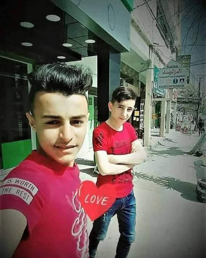 Amir al Nimri y Luay Kahil, de 15 y 16 años respectivamente, murieron poco después de ser atacados por fuerzas aéreas israelíes el 14 de julio de 2018. Otras doce personas resultron heridas.