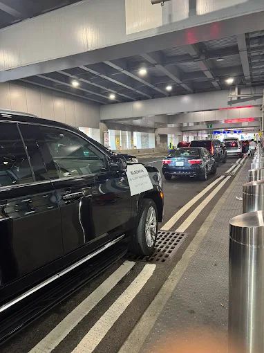 Chauffeur Service in John F Kennedy Airport