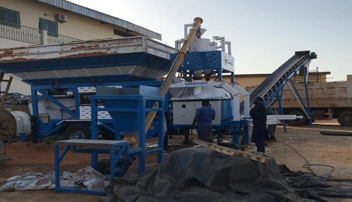 CONMACH concrete batching plant production and export, this is Niger. Concrete batching plants delivered to our customer continue to produce.