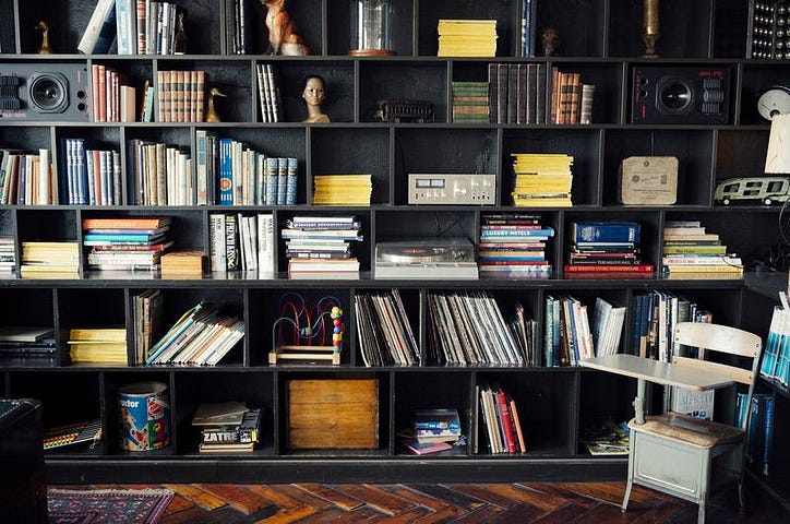 Bookshelf_Small