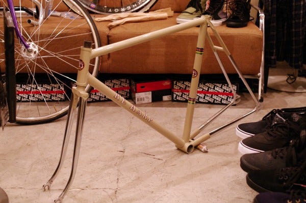 RE HARP pista frame | by tkey | tklog