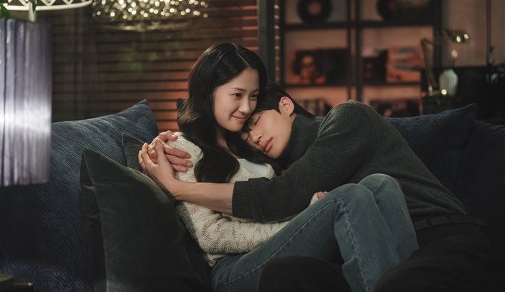 Ryu Sun Jae clinging to Im Sol on a couch, Lovely Runner k-Drama