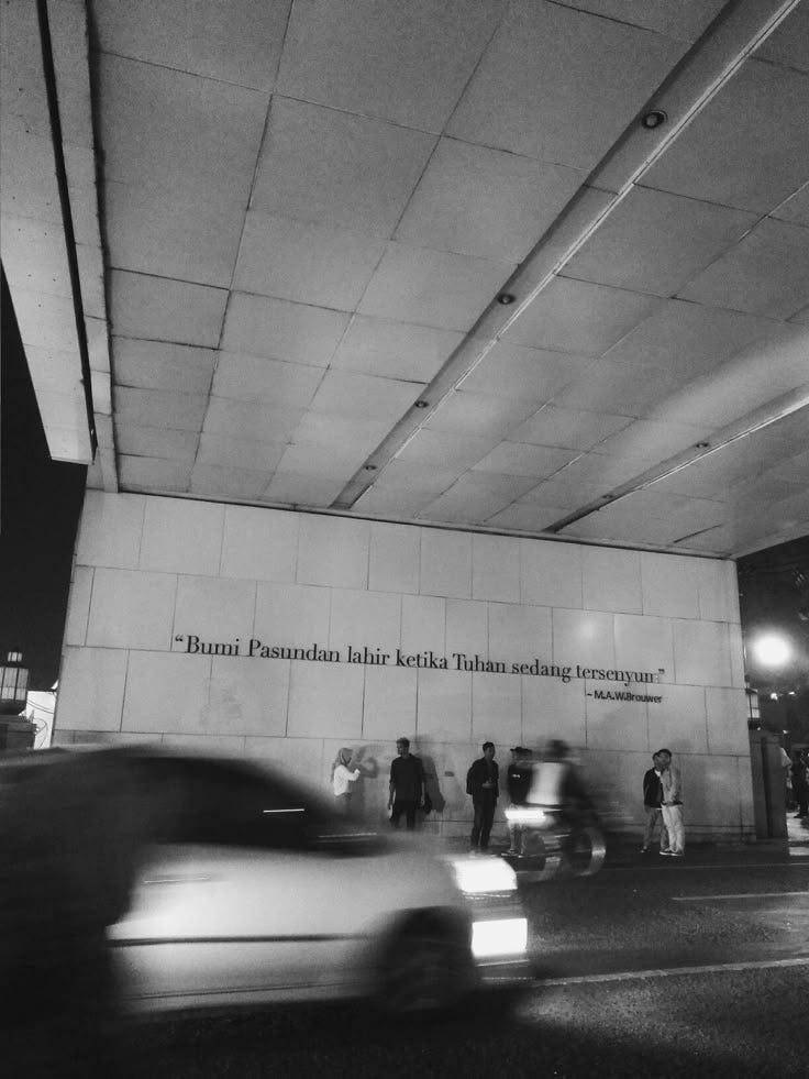 Hai Malam Yang Sajak Melebur