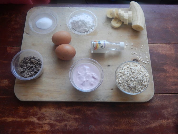 glutten free oatmeal and chocolate muffins Ingredients