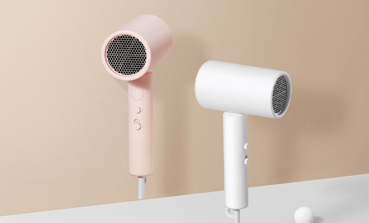 Xiaomi Compact Hair Dryer H101 in pink and white color