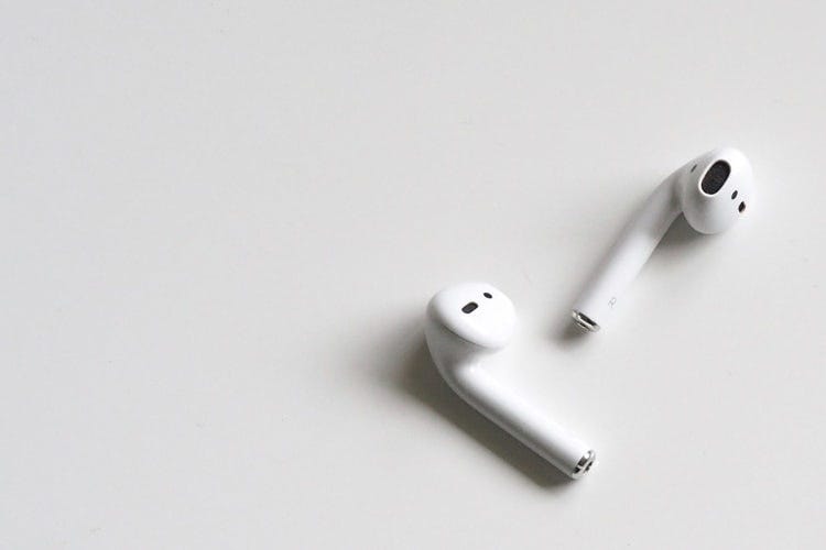 アップル Apple Airpods（エアーポッズ）