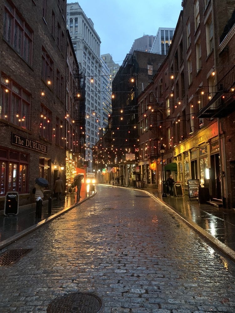 The historic Manhattan Financial District neighborhood is home to one of the city’s oldest paved streets: Stone Street. It was constructed soon after the Dutch West India Company established New Amsterdam and was the first street to be lined with cobblestones.