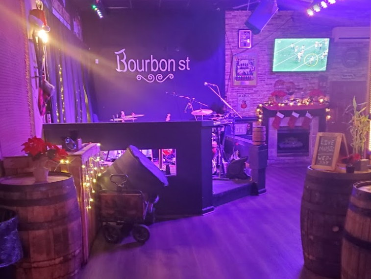 Bourbon Street Bar & Grille, romantic restaurant in Myrtle Beach for a date night!