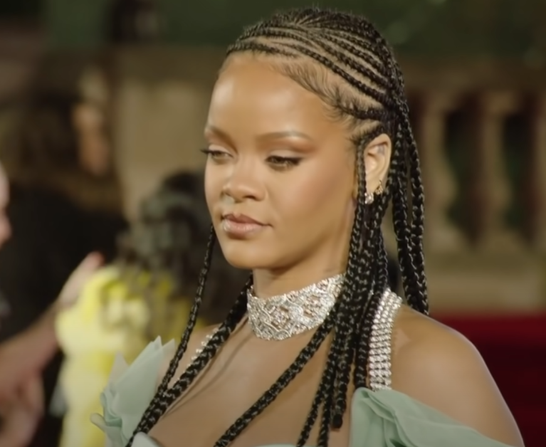 Rihanna — Source: https://www.youtube.com/watch?v=HSMYIAaSGCQ