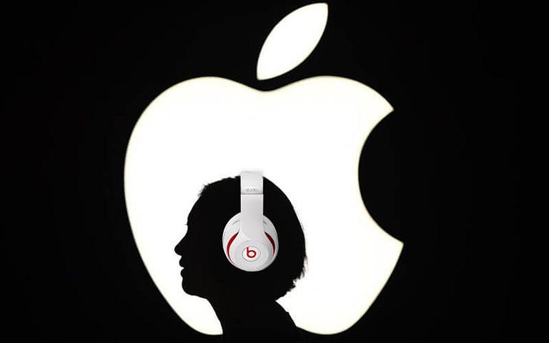 apple acquires beats