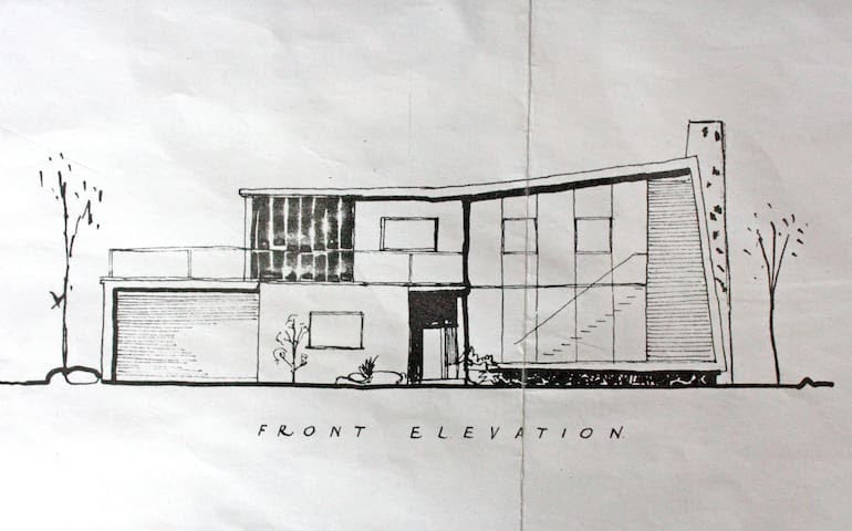 A architectural drawing of a mid-century modern house.