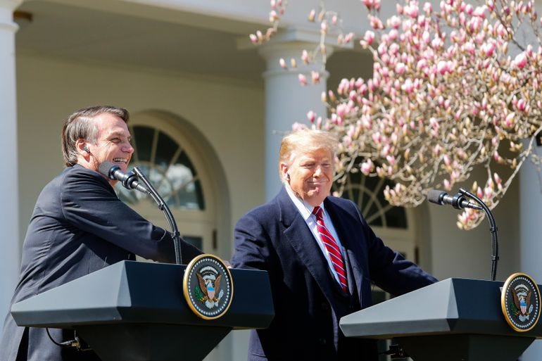 El presidente de Brasil, Jair Bolsonaro, y el presidente de EE.UU., Donald Trump, durante una conferencia de prensa en el Rose Garden de la Casa Blanca, en Washington (EE.UU).