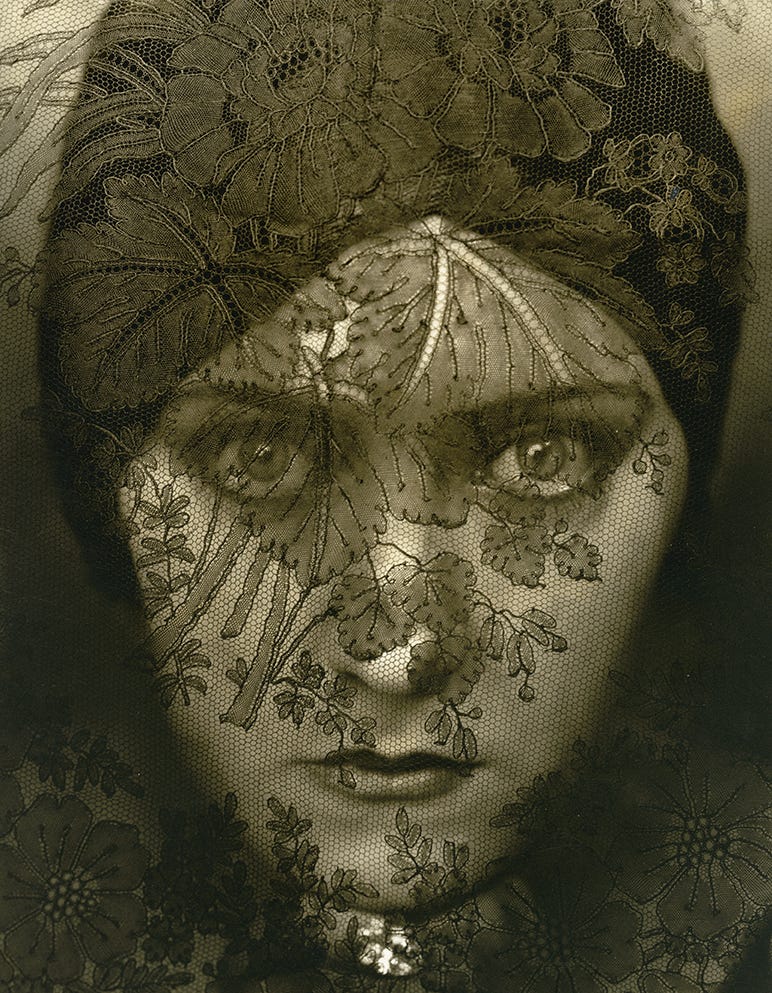 Edward Steichen, Gloria Swanson, New York, 1924, Permission of Joanna T. Steichen; Courtesy The Howard Greenberg Gallery.