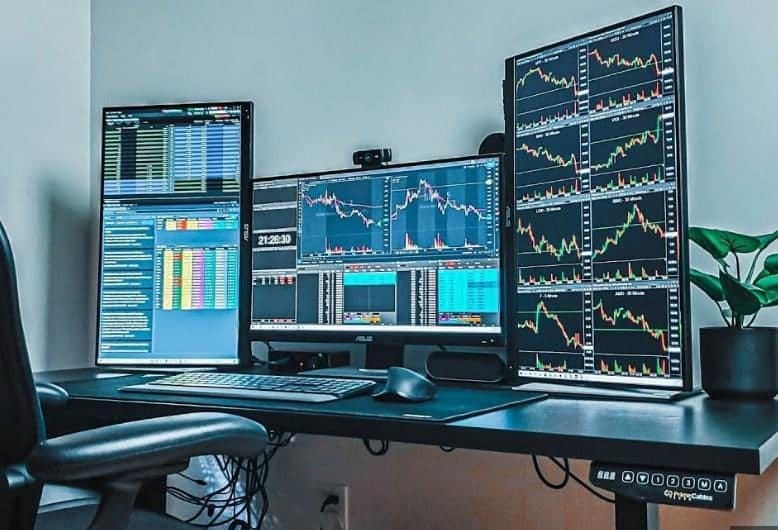 The Most Realistic Quant System for Retail Traders Isn’t the Sharpest Knife — It’s the One That…