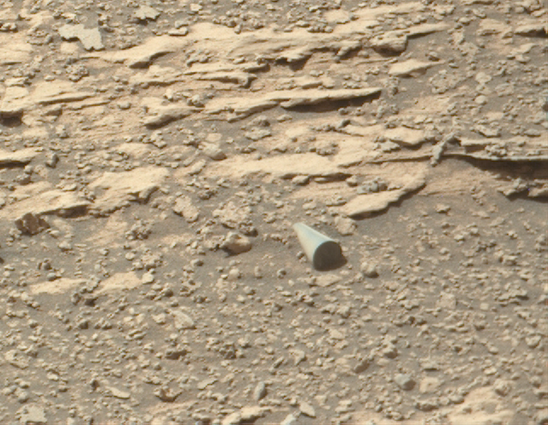 Is the Mysterious Cylinder on Mars Photographed in 2022 by the Curiosi