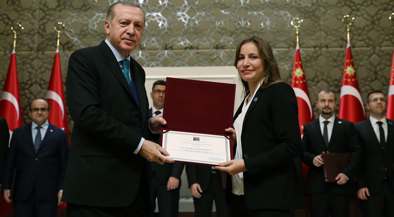 Image result for cumhurbaşkanı ayşe bayrakçeken yurtcan