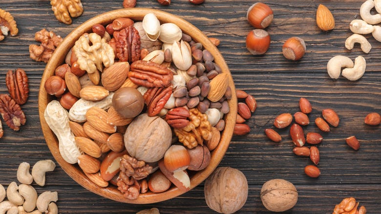 Top 5 Nuts For Diabetics To Eat — The Diabetes Decoder