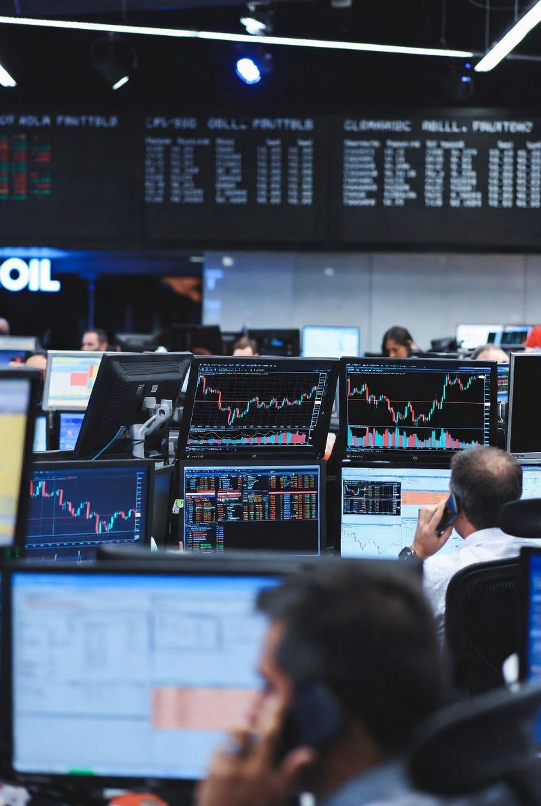 Mastering the Spread: How to Structure Premiums and Discounts in Oil Trading