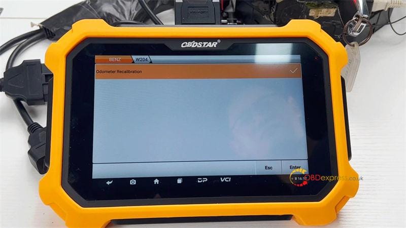 OBDSTAR X300 DP PlusでベンツW204の走行距離を修正