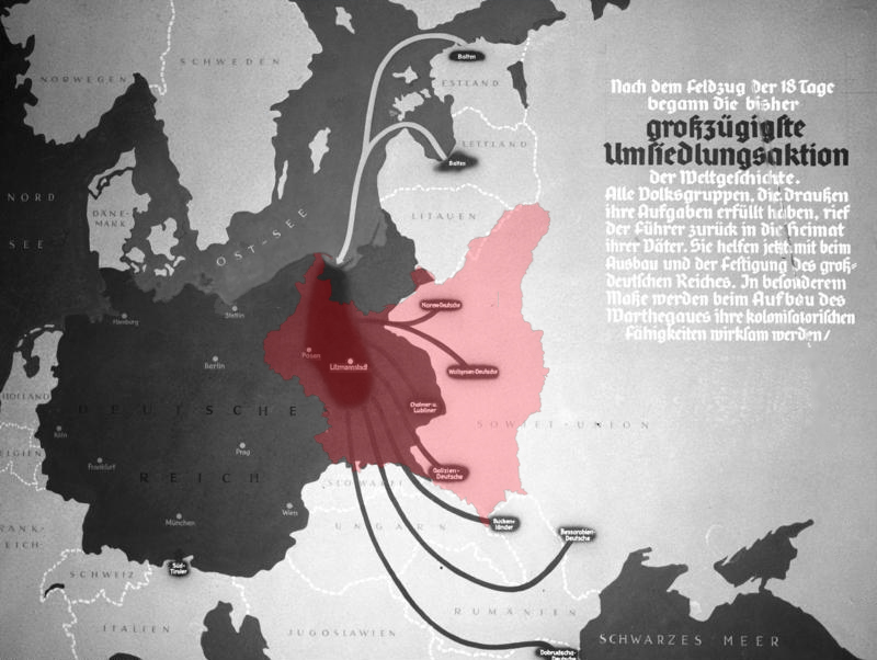 Alemanha nazista em 1940 (cinza escuro) após a conquista da Polônia junto com a URSS, mostrando bolsões de colonos alemães reassentados nos territórios anexados da Polônia da “esfera de influência” soviética durante a ação Heim ins Reich. Um contorno vermelho da Polônia pré-guerra está sobreposto aqui ao pôster original de propaganda nazista; a impressão original alemã não fazia menção à Polônia.