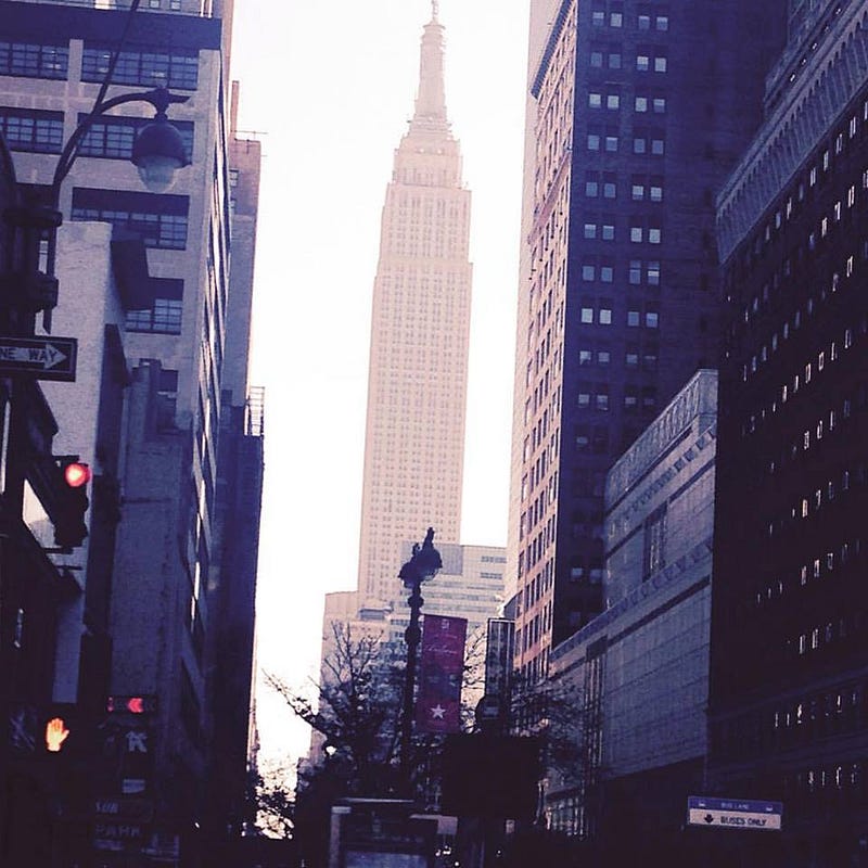 Empire State Building, quasi direkt neben dem Webster. Fast.