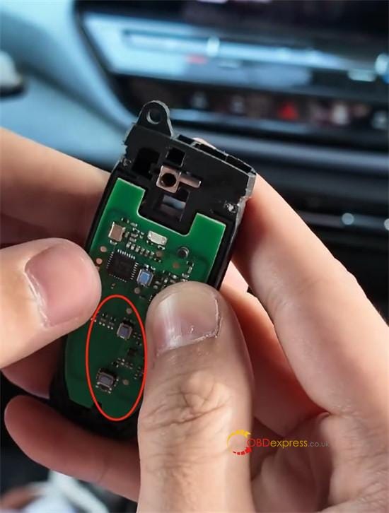 KEYDIY KD-X4 FGB08 PCBボード付き VAG MQB 5Dキーを追加