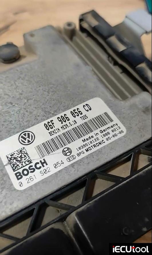 CG FC200 Read VW MED9.5.10 ECU on Bench