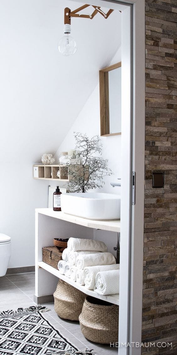 Scandinavian neutral bathroom