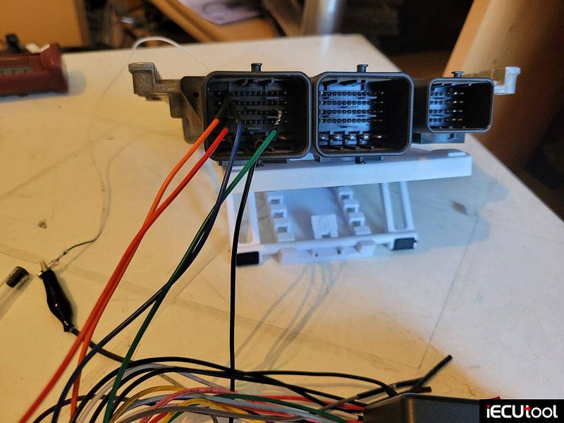 Foxflash Read and Write Peugeot MED17.4 ECU in Boot Mode
