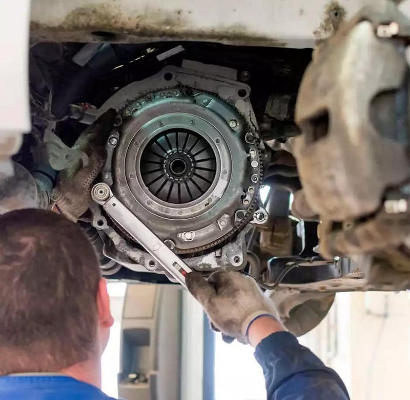https://www.smautoservice.co.uk/clutch-repair-replacement-trowbridge-uk/