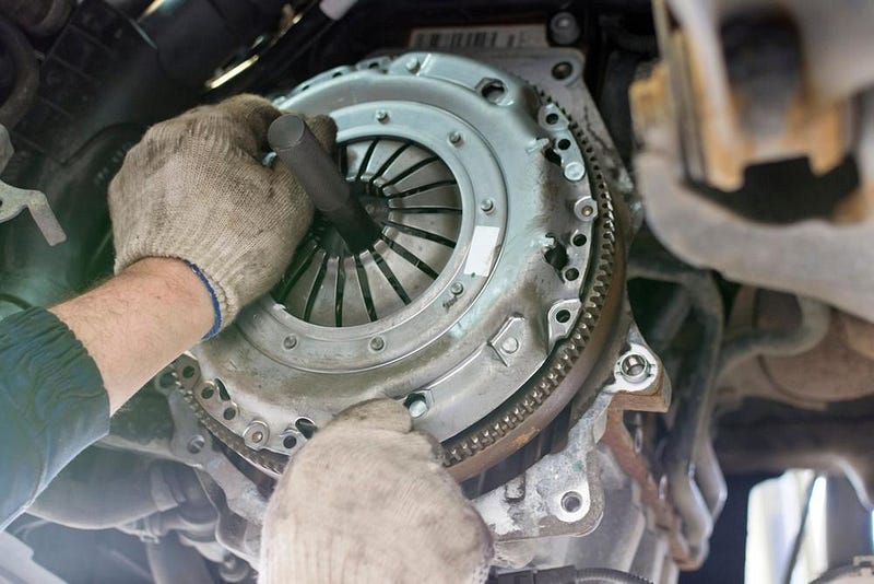 https://www.smautoservice.co.uk/clutch-repair-replacement-trowbridge-uk/