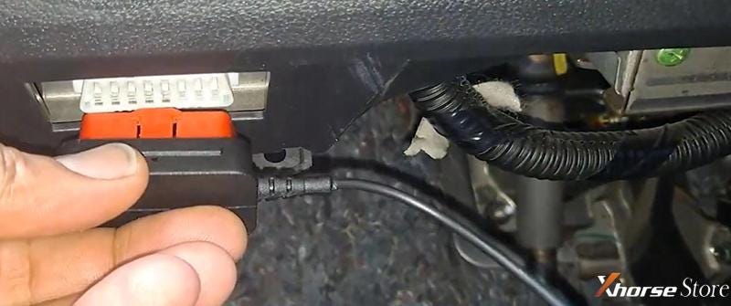 Xhorse Smart Key Box installation example: Nissan Versa