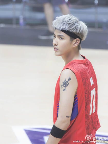 网曝吴亦凡因腰伤入院 粉丝斥泄露隐私