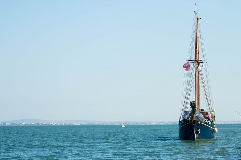 landing-jobs-festival-sailboat