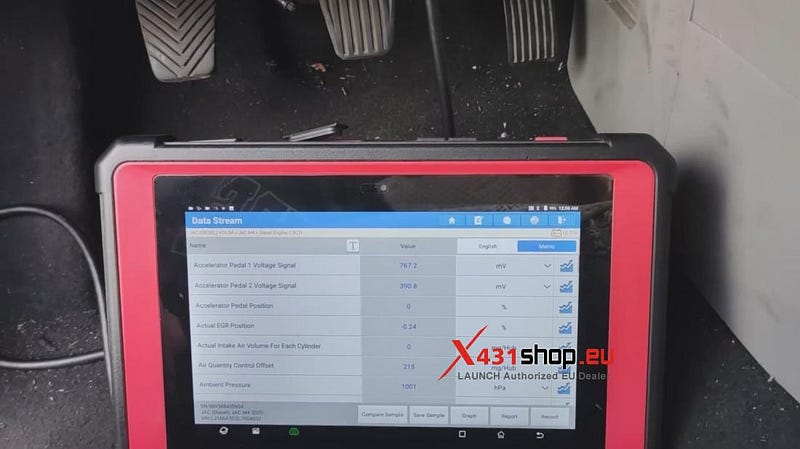 LAUNCH X431 PAD V ELITE    JAC M4