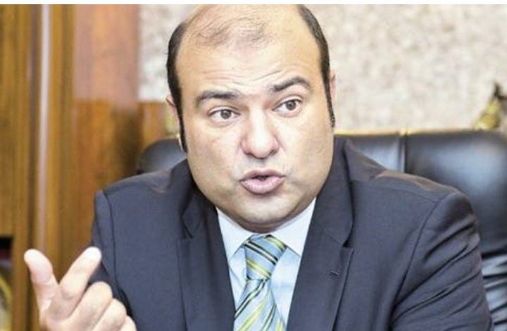 وزير مصري أنفق 7 ملايين جنيه على فندق.. فماذا رد مواطنوه؟