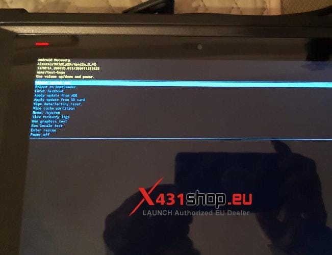 Fix LAUNCH X431 PAD V fails to power on and repeatedly displays Logo