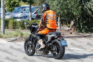 Husqvarna-New-Classic-010