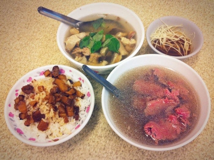 讓人消魂的粉紅奶，喔不是！我是說粉紅生牛肉湯！