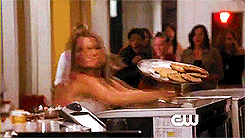 tumblr_lxhlsgE6F11qi82fbo2_250