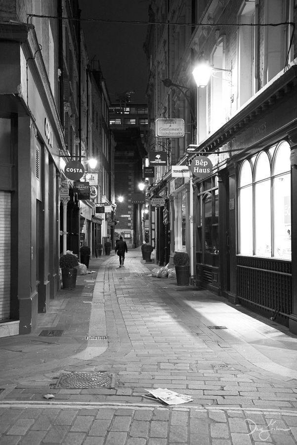 An Alleyway in London