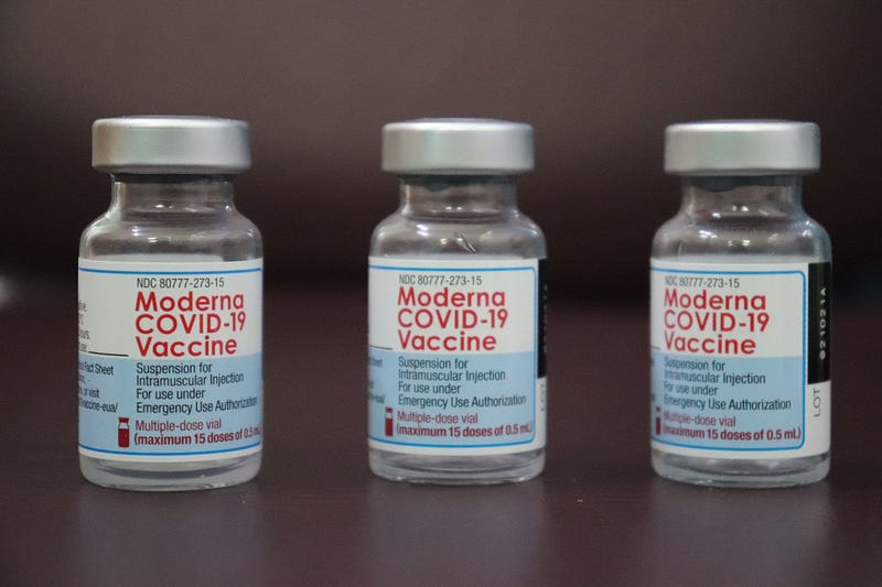Efek vaksin moderna dosis 2