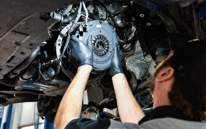 https://www.smautoservice.co.uk/clutch-repair-replacement-trowbridge-uk/